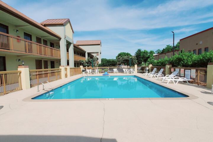 Pool 7 of 36