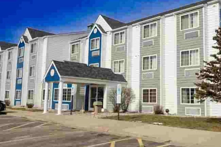 Hotel 3 of 48