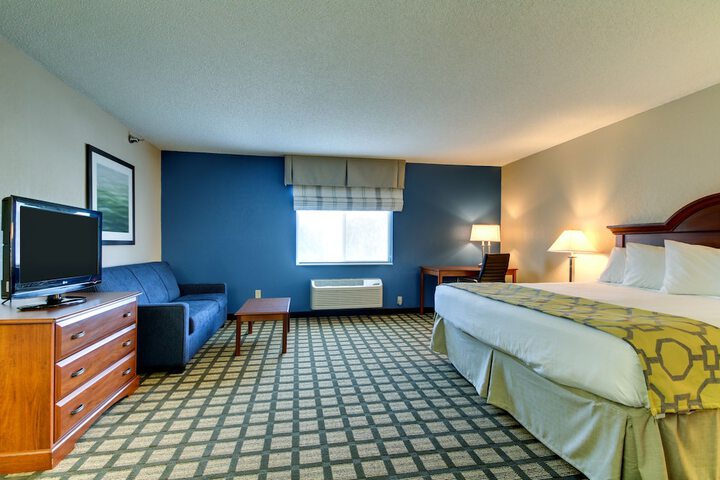 Baymont by Wyndham Galesburg