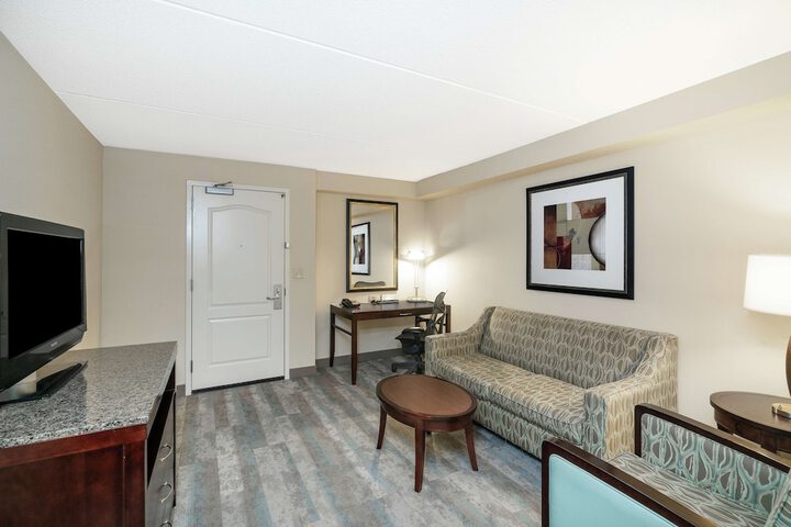 Room 17 of 34