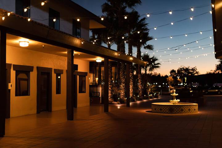 Hotel 11 of 80