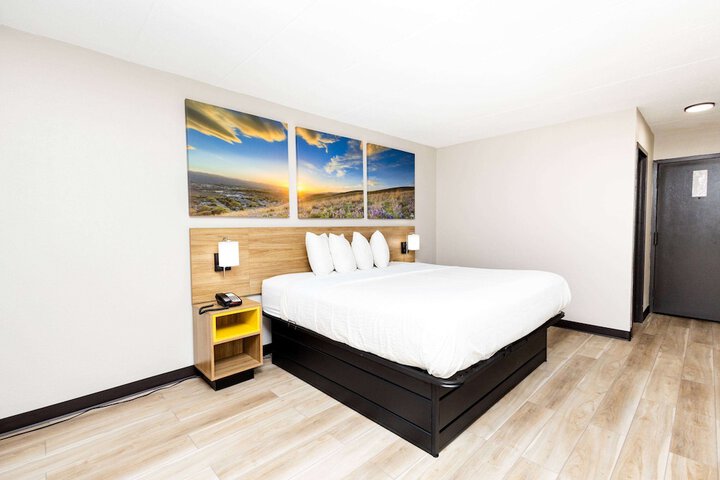 Room 18 of 50