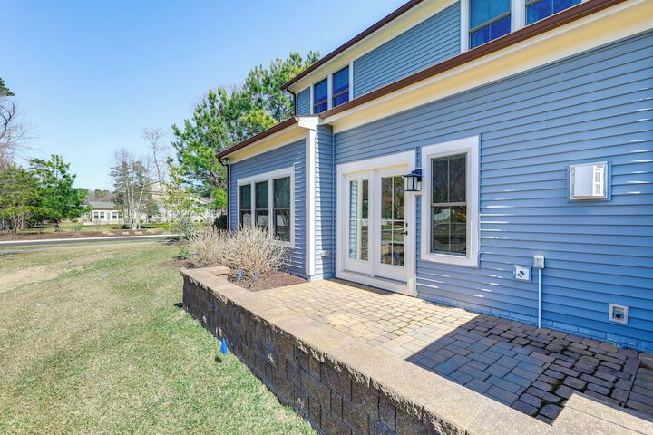 Swim Hike & Chill: Spacious Ocean View Townhome!