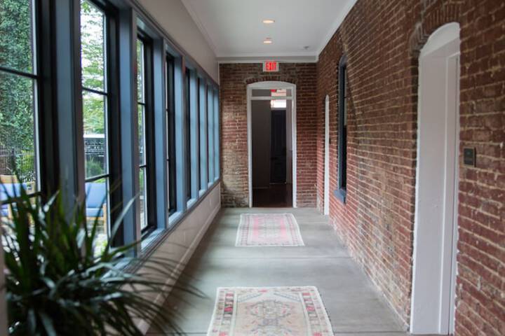 Ballroom/Hall 155 of 166
