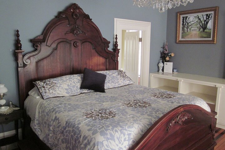 Room 37 of 74