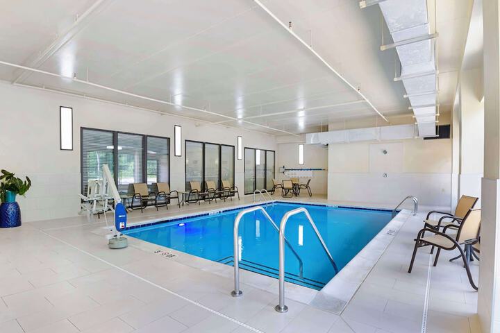 Pool 4 of 34