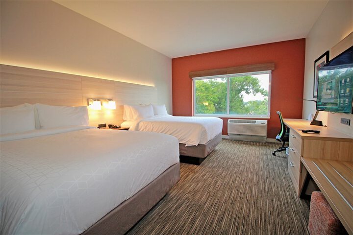 Holiday Inn Express & Suites Ocala by IHG