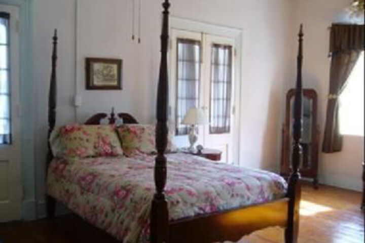 The Old Castillo Bed and Breakfast