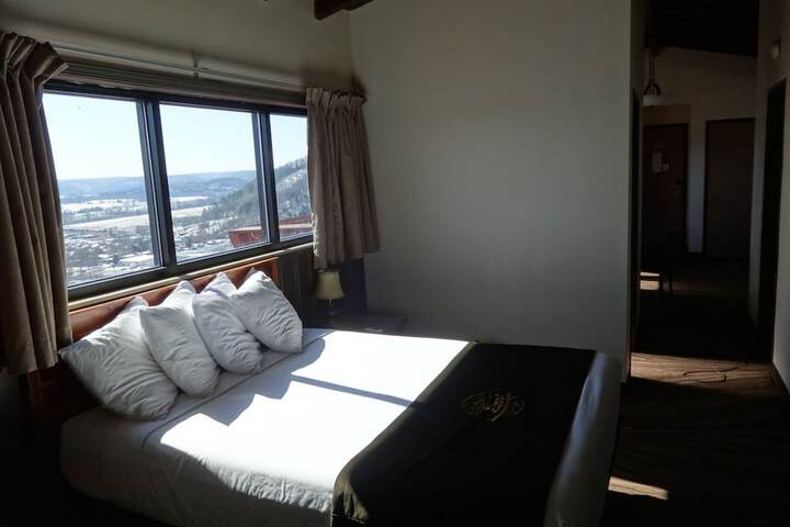 Alpine Lodge & Resort Burkesville