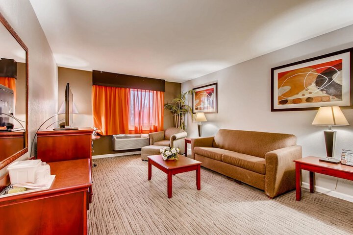 Room 21 of 65