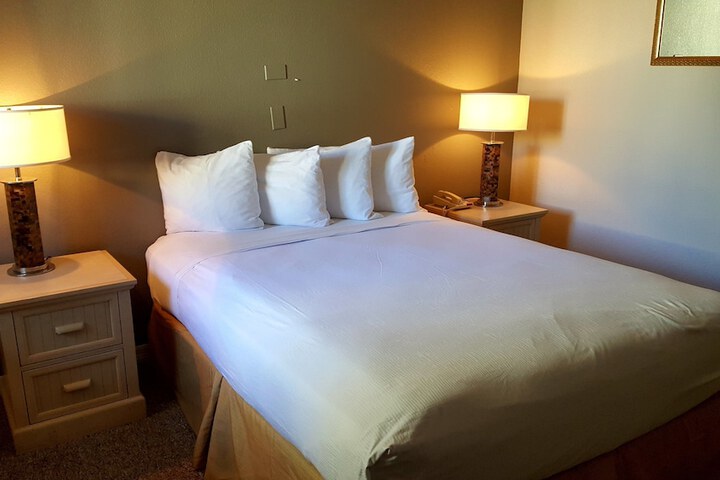 SEASIDE INN & SUITES CLEARWATER BEACH