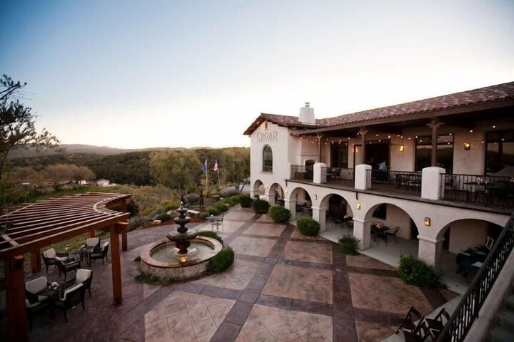 Hotel 9 of 56