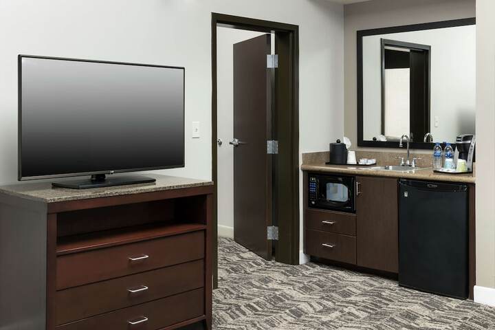 Room 10 of 47