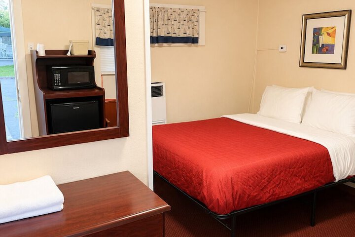 BEACHWAY MOTEL