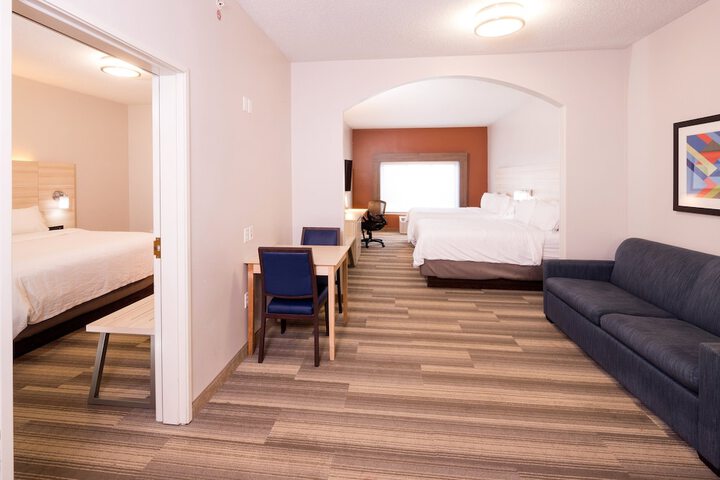 Room 30 of 41