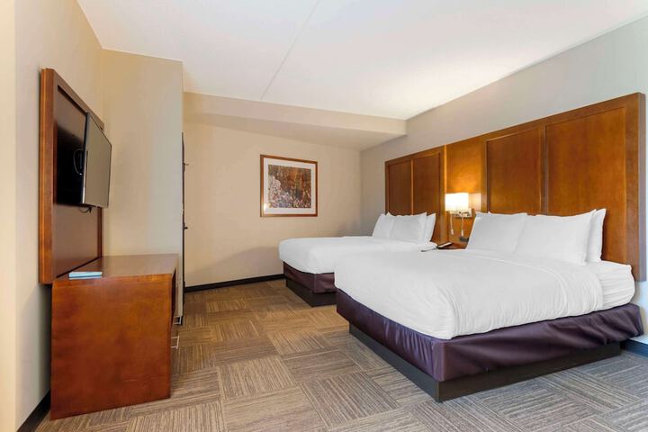 Room 93 of 138