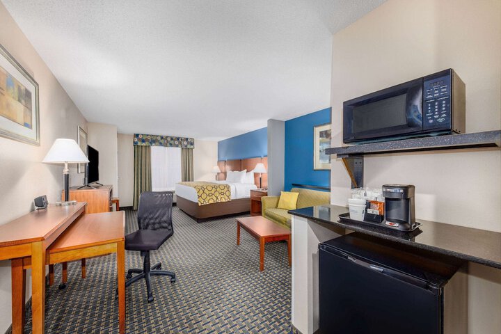 Room 22 of 36