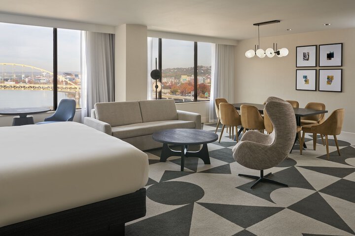 Room 34 of 64
