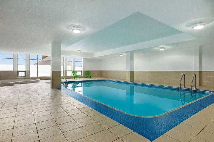 Pool 4 of 61