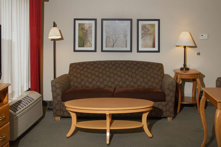 Room 22 of 37