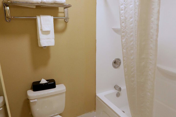 Room 20 of 37