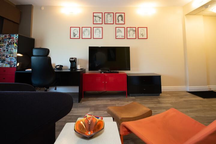 Room 13 of 107