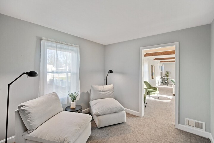 sweet Serenity" Stay 10 Minutes From Hershey 3 Bedroom Home by RedAwning
