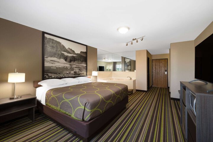 Super 8 by Wyndham Belgrade / Bozeman Airport