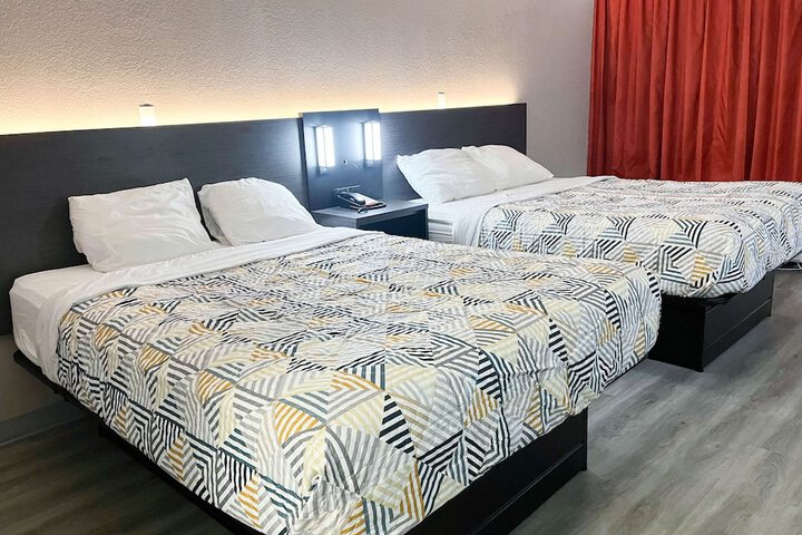 Room 17 of 19