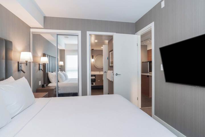 Room 51 of 67