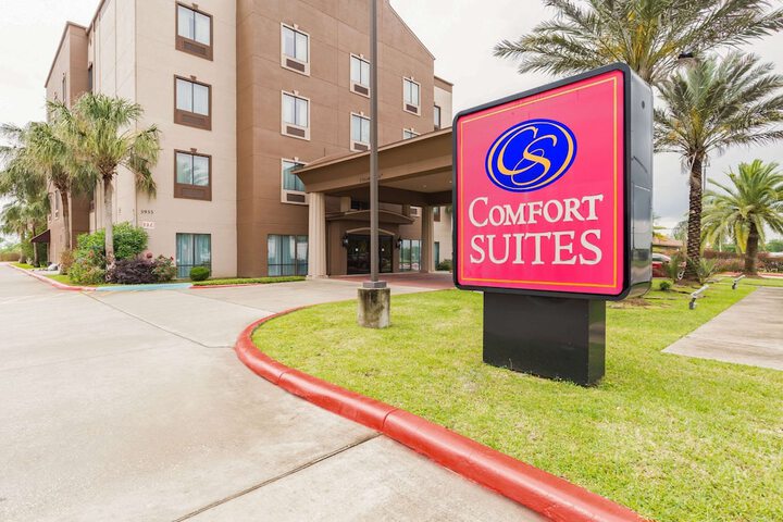 Hotel 2 of 42