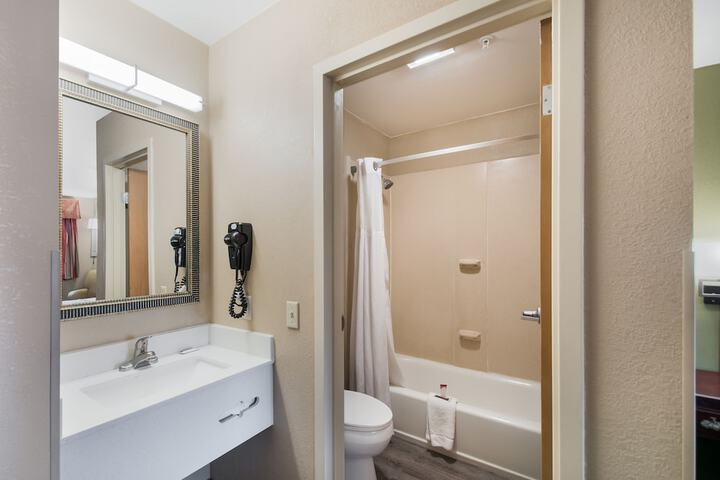 Room 17 of 21