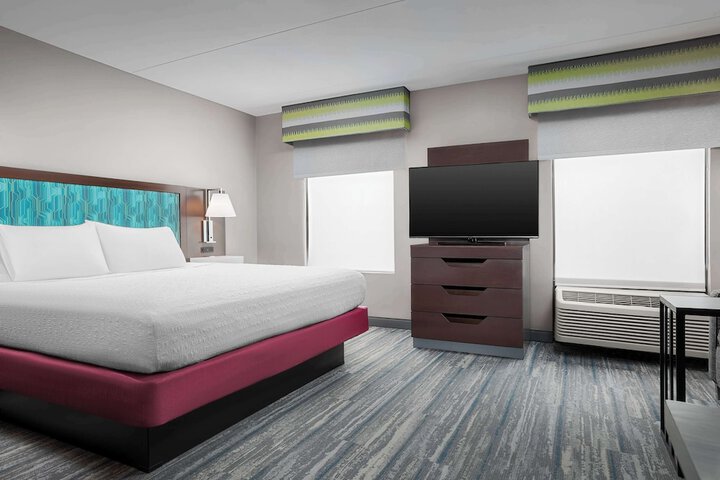 Hampton Inn & Suites ATL-Six Flags