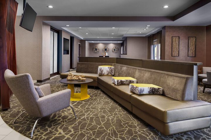 Hotel Interior 10 of 38
