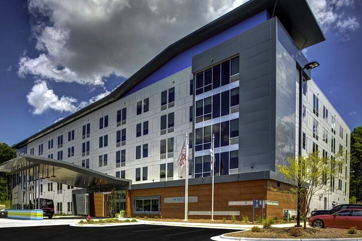 Hotel 3 of 77