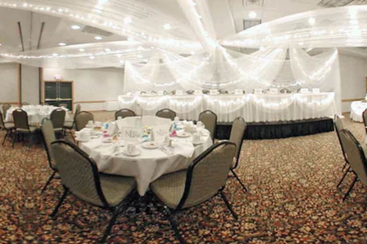 Ballroom/Hall 23 of 26