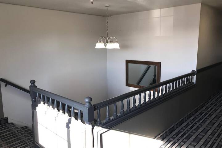 Ameri-Stay Inn & Suites