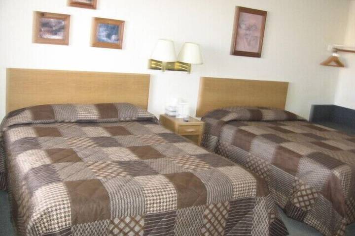Little Bear Motel