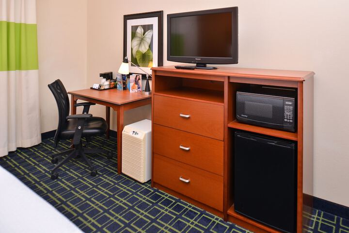 Room 26 of 40
