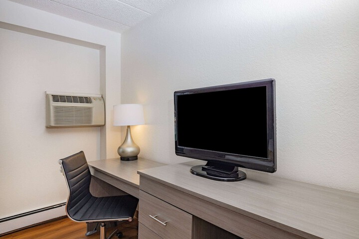 Room 18 of 31
