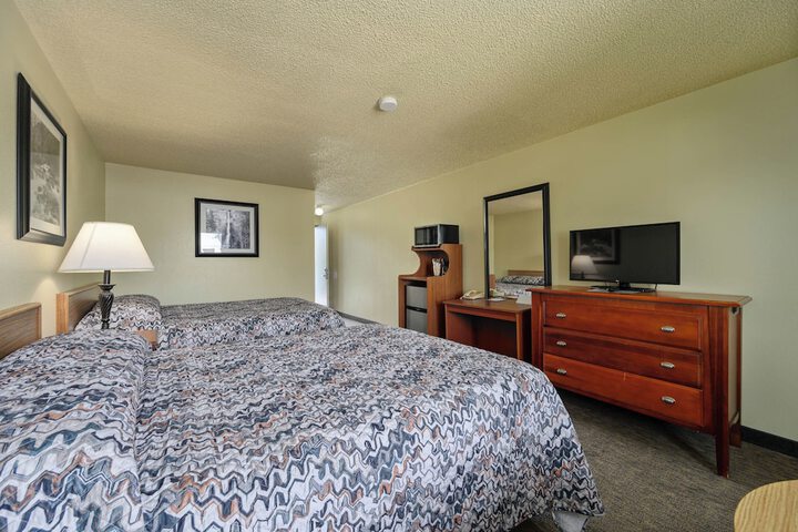 Room 84 of 128