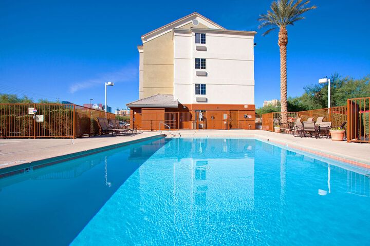 Pool 2 of 25