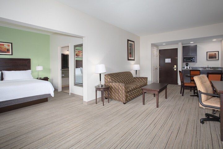 Room 15 of 41