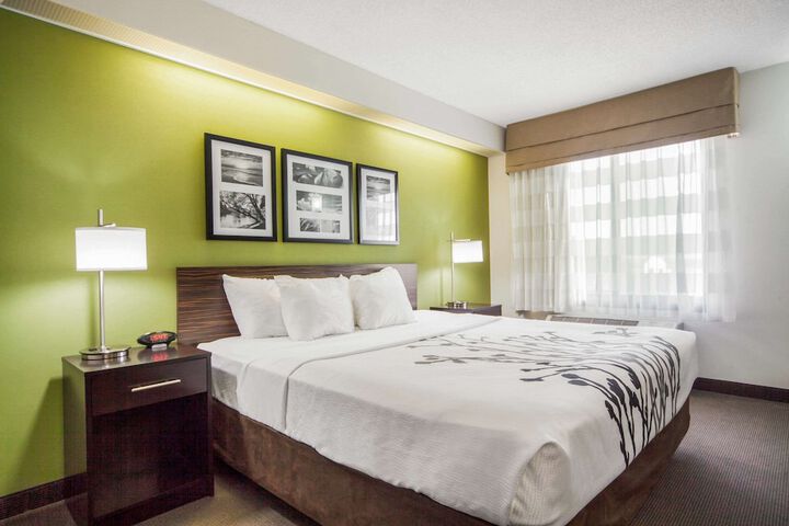 Room 18 of 37