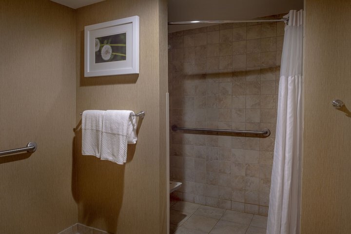 DoubleTree by Hilton Hotel St. Louis - Chesterfield