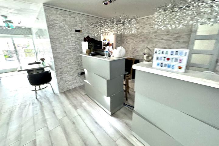 Ocean Sands Beach Boutique Inn - 1 Acre Private Beach