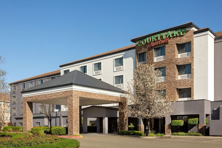 Hotel 2 of 55