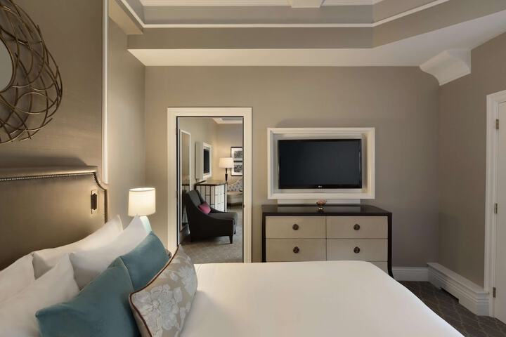 Room 128 of 165