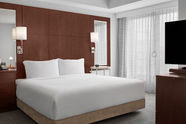 Room 30 of 46