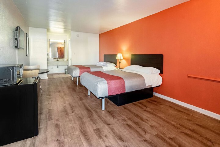 Motel 6 Portsmouth VA